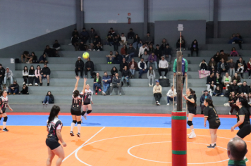 Foto - CAMPEONATO MUNICIPAL DE VÔLEI FEMININO 