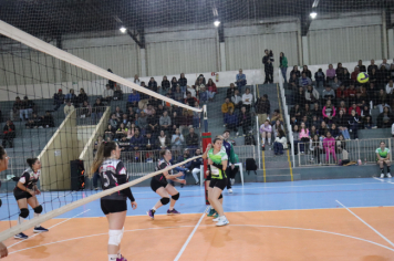 Foto - FINAL DO CAMPEONATO MUNICIPAL DE VÔLEI FEMININO