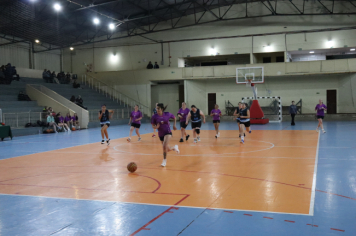 Foto - CAMPEONATO MUNICIPAL DE BASQUETE FEMININO