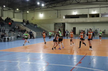 Foto - CAMPEONATO MUNICIPAL DE HANDEBOL FEMININO