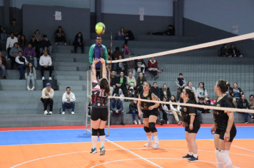 Foto - CAMPEONATO MUNICIPAL DE VÔLEI FEMININO 