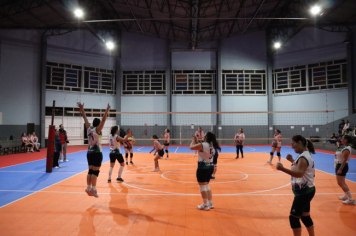 Foto - CAMPEONATO MUNICIPAL DE VÔLEI FEMININO 