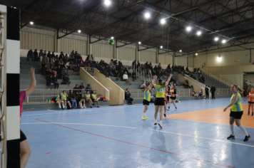 Foto - CAMPEONATO MUNICIPAL DE HANDEBOL FEMININO