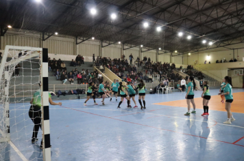 Foto - CAMPEONATO MUNICIPAL DE HANDEBOL FEMININO