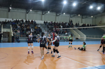 Foto - FINAL DO CAMPEONATO MUNICIPAL DE VÔLEI FEMININO