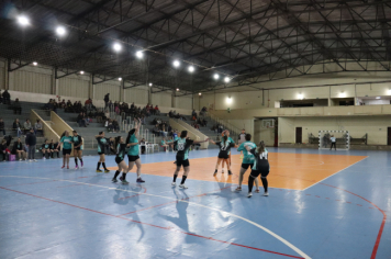 Foto - CAMPEONATO MUNICIPAL DE HANDEBOL FEMININO