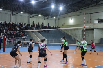 Foto - FINAL DO CAMPEONATO MUNICIPAL DE VÔLEI FEMININO
