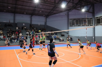 Foto - CAMPEONATO MUNICIPAL DE VÔLEI FEMININO 