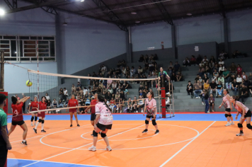 Foto - CAMPEONATO MUNICIPAL DE VÔLEI FEMININO 