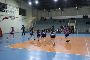 Foto - CAMPEONATO MUNICIPAL DE BASQUETE FEMININO