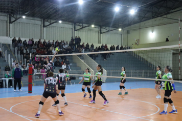 Foto - FINAL DO CAMPEONATO MUNICIPAL DE VÔLEI FEMININO