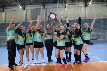 Foto - CAMPEONATO MUNICIPAL DE HANDEBOL FEMININO