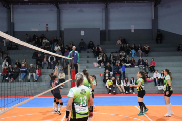 Foto - CAMPEONATO MUNICIPAL DE VÔLEI FEMININO 