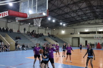 Foto - CAMPEONATO MUNICIPAL DE BASQUETE FEMININO