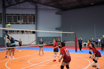 Foto - CAMPEONATO MUNICIPAL DE VÔLEI FEMININO 