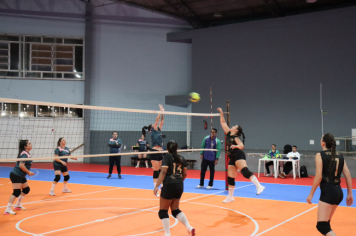 Foto - CAMPEONATO MUNICIPAL DE VÔLEI FEMININO 