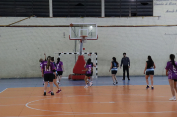 Foto - CAMPEONATO MUNICIPAL DE BASQUETE FEMININO
