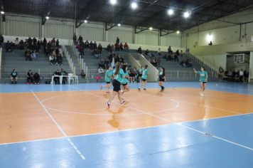 Foto - CAMPEONATO MUNICIPAL DE HANDEBOL FEMININO