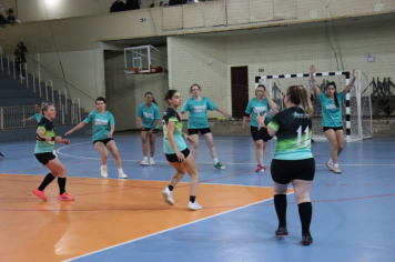 Foto - CAMPEONATO MUNICIPAL DE HANDEBOL FEMININO