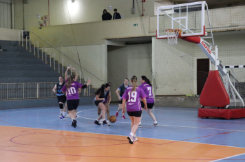 Foto - CAMPEONATO MUNICIPAL DE BASQUETE FEMININO