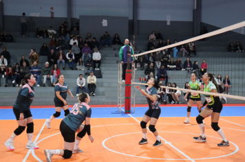 Foto - CAMPEONATO MUNICIPAL DE VÔLEI FEMININO 