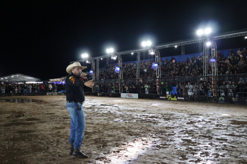 Foto - 4º PIRAÍ RODEO FEST - LEONARDO