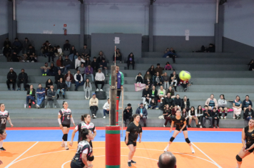 Foto - CAMPEONATO MUNICIPAL DE VÔLEI FEMININO 