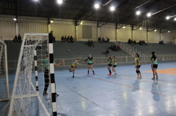 Foto - CAMPEONATO MUNICIPAL DE HANDEBOL FEMININO