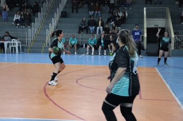 Foto - CAMPEONATO MUNICIPAL DE HANDEBOL FEMININO