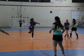 Foto - CAMPEONATO MUNICIPAL DE HANDEBOL FEMININO