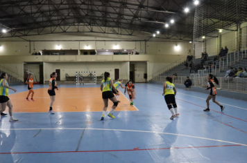Foto - CAMPEONATO MUNICIPAL DE HANDEBOL FEMININO