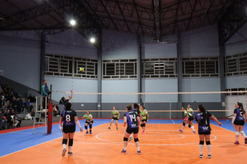 Foto - CAMPEONATO MUNICIPAL DE VÔLEI FEMININO 
