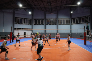 Foto - CAMPEONATO MUNICIPAL DE VÔLEI FEMININO 
