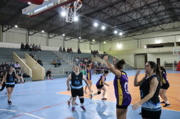 Foto - CAMPEONATO MUNICIPAL DE BASQUETE FEMININO