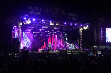 Foto - 4º PIRAÍ RODEO FEST - LEONARDO