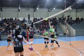 Foto - FINAL DO CAMPEONATO MUNICIPAL DE VÔLEI FEMININO