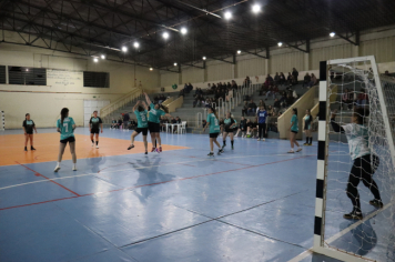 Foto - CAMPEONATO MUNICIPAL DE HANDEBOL FEMININO