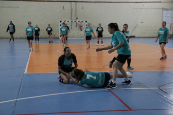 Foto - CAMPEONATO MUNICIPAL DE HANDEBOL FEMININO