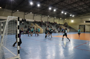 Foto - CAMPEONATO MUNICIPAL DE HANDEBOL FEMININO