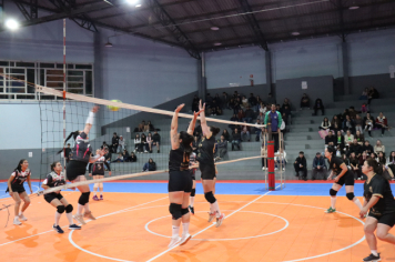 Foto - CAMPEONATO MUNICIPAL DE VÔLEI FEMININO 