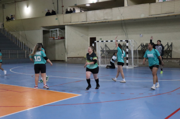 Foto - CAMPEONATO MUNICIPAL DE HANDEBOL FEMININO