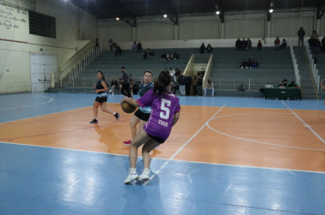 Foto - CAMPEONATO MUNICIPAL DE BASQUETE FEMININO