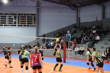 Foto - CAMPEONATO MUNICIPAL DE VÔLEI FEMININO 