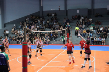 Foto - CAMPEONATO MUNICIPAL DE VÔLEI FEMININO 
