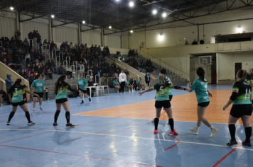 Foto - CAMPEONATO MUNICIPAL DE HANDEBOL FEMININO