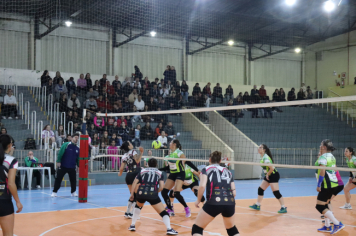 Foto - FINAL DO CAMPEONATO MUNICIPAL DE VÔLEI FEMININO