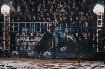 Foto - 4º PIRAÍ RODEO FEST - LEONARDO