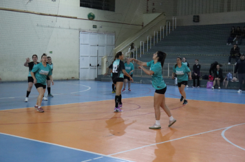 Foto - CAMPEONATO MUNICIPAL DE HANDEBOL FEMININO