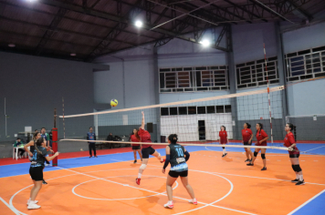 Foto - CAMPEONATO MUNICIPAL DE VÔLEI FEMININO 