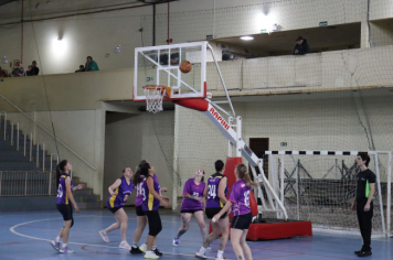 Foto - CAMPEONATO MUNICIPAL DE BASQUETE FEMININO